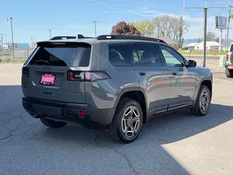2026 Jeep Cherokee photo 7