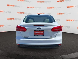 2016 Ford Focus photo 4