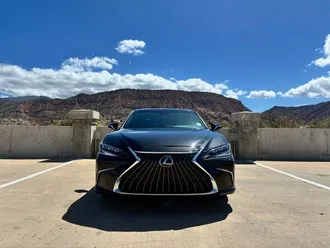 2024 Lexus ES photo 5