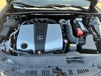 2024 Lexus ES photo 6