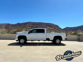 2026 Chevrolet Silverado 3500HD photo 4