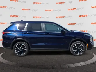 2024 Mitsubishi Outlander photo 6