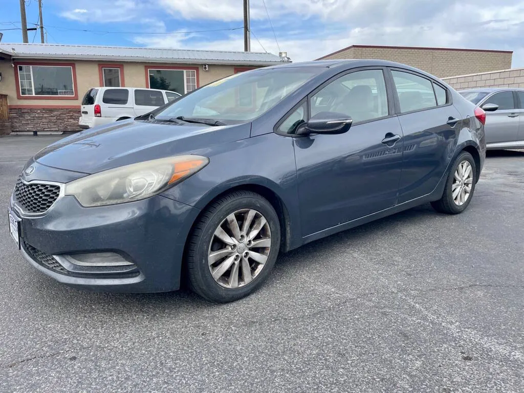 2015 Kia Forte LX 4dr Sedan 6A