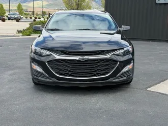 2024 Chevrolet Malibu photo 2