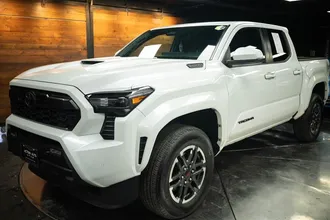 2025 TOYOTA TACOMA photo 2