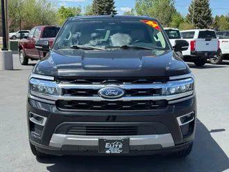 2024 Ford Expedition photo 2
