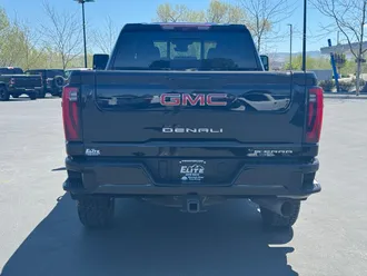 2024 GMC Sierra 3500HD photo 7