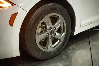 2023 KIA K5 photo 3