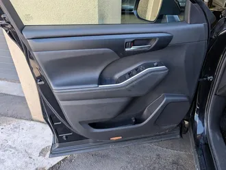 Highlander Hybrid XLE 18