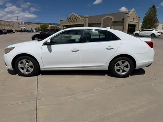 2013 Chevrolet Malibu photo 2