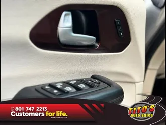 2017 Chrysler Pacifica photo 5