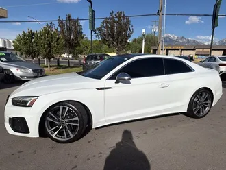 2022 Audi S5 photo 2