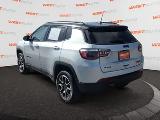 2025 Jeep Compass photo 3