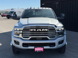 2026 Ram 5500HD photo 3
