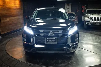 2025 MITSUBISHI OUTLANDER SPORT photo 4