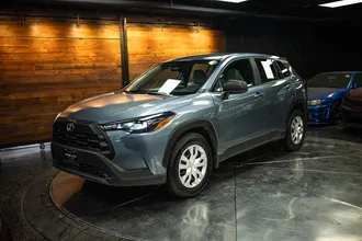 2026 TOYOTA COROLLA CROSS photo 2