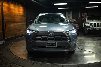 2026 TOYOTA COROLLA CROSS photo 4