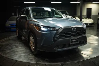 2026 TOYOTA COROLLA CROSS photo 5