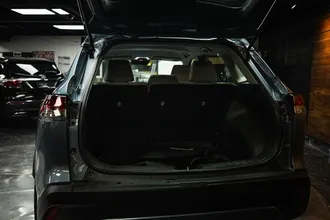 2026 TOYOTA COROLLA CROSS photo 7