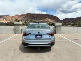 2024 Volkswagen Jetta photo 7