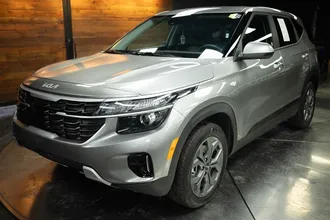 2026 KIA SELTOS photo 2