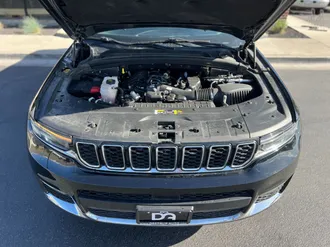 Grand Cherokee L 10
