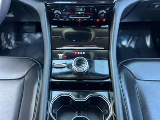 Grand Cherokee L 18
