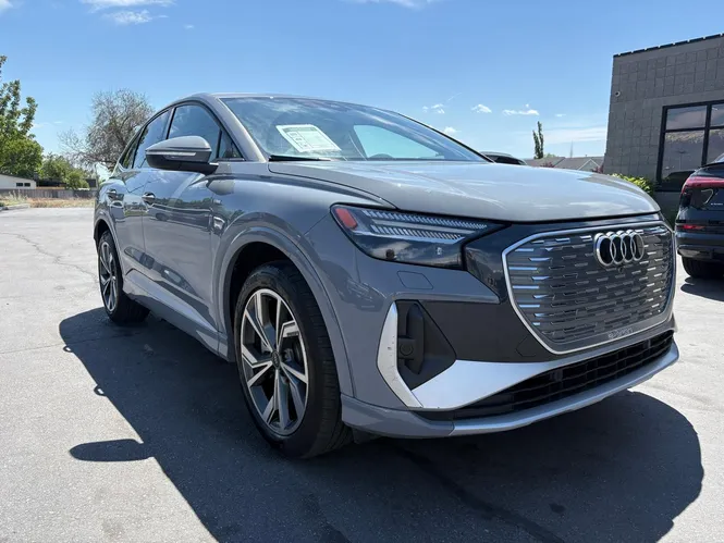2025 Audi Q4 e-tron Sportback