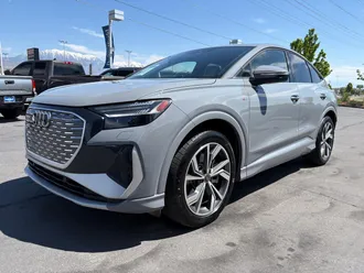 2025 Audi Q4 e-tron Sportback photo 3