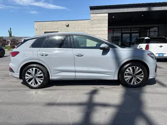 2025 Audi Q4 e-tron Sportback photo 4