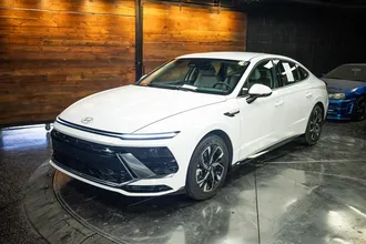 2025 HYUNDAI SONATA photo 2