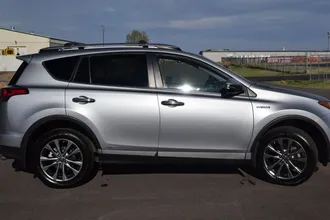 RAV4 Hybrid 8