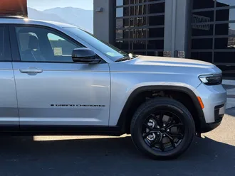 2024 Jeep Grand Cherokee L photo 3