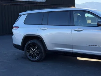 2024 Jeep Grand Cherokee L photo 4