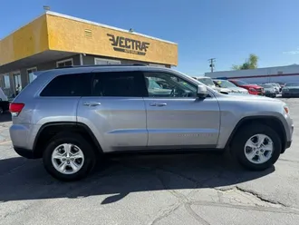 Grand Cherokee 8