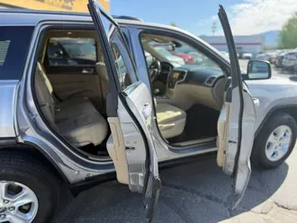 Grand Cherokee 9