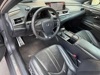 2019 Lexus ES 350 F SPORT photo 2