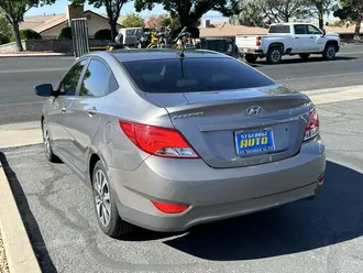 2017 Hyundai Accent photo 5