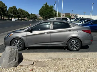 2017 Hyundai Accent photo 6