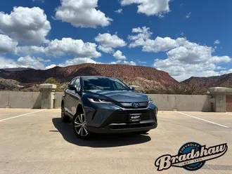 2024 Toyota Venza photo 2