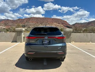 2024 Toyota Venza photo 7