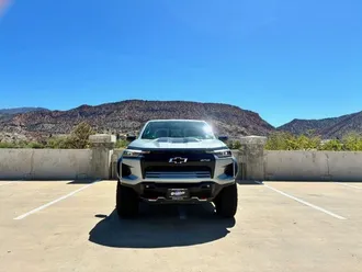 2024 Chevrolet Colorado photo 5