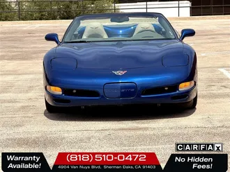 2004 Chevrolet Corvette photo 2