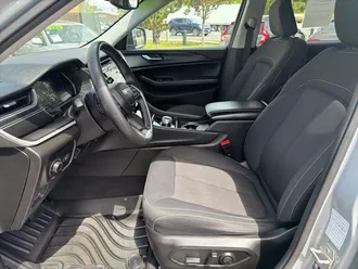 Grand Cherokee L 15