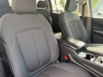 Grand Cherokee L 32