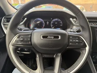 Grand Cherokee L 53