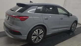 Q4 e-tron 3
