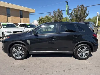 2024 Mitsubishi Outlander Sport photo 3