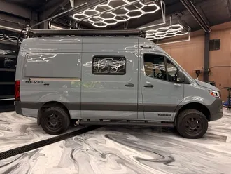 2022 Mercedes-Benz Sprinter 2500 photo 3