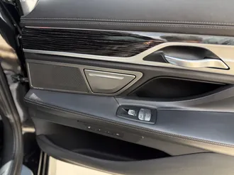 750Li 49